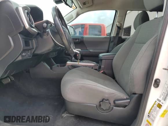 2018 Toyota Tacoma TRD Sport with VIN 3TMAZ5CNXJM058663, listed as a Copart auction lot 81137815 with 164,551 mi miles and Salvage title. Bid and sale history available at DreamBid. Image 7.