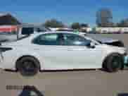 2023 Toyota Camry Hybrid XSE с VIN 4T1K31AK8PU052738, выставлен на аукционе IAAI как лот 43315522 с пробегом 93 968 миль миль и . История ставок и продаж доступна на DreamBid. Изображение 12.