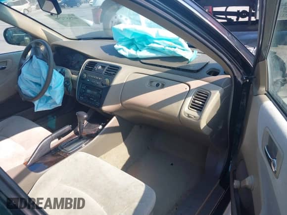 2001 Honda Accord VP с VIN 1HGCF86631A135962, выставлен на аукционе IAAI как лот 42557296 с пробегом 166 998 миль миль и . История ставок и продаж доступна на DreamBid. Изображение 5.