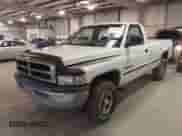 2001 Dodge 1500 с VIN 1B7HF16YX1S771981, выставлен на аукционе IAAI как лот 41475390 с пробегом Не указан миль и . История ставок и продаж доступна на DreamBid. Изображение 2.