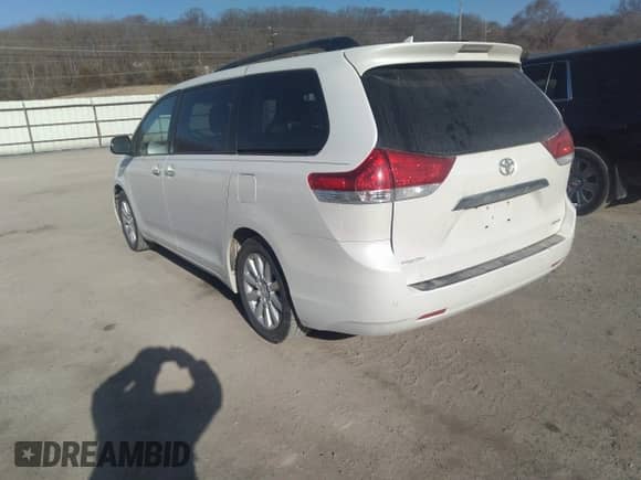 2014 Toyota Sienna XLE с VIN 5TDYK3DC3ES491381, выставлен на аукционе IAAI как лот 41803362 с пробегом 253 940 миль миль и . История ставок и продаж доступна на DreamBid. Изображение 3.