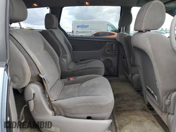 2005 Toyota Sienna LE with VIN 5TDBA23C05S032202, listed as a Copart auction lot 86481275 with 214,786 mi miles and Salvage title. Bid and sale history available at DreamBid. Image 11.