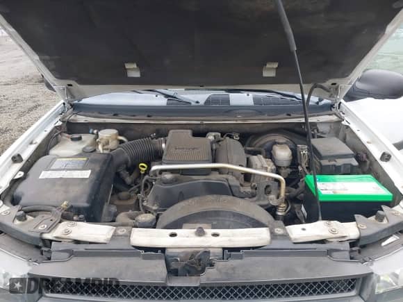 2005 Chevrolet TrailBlazer LS with VIN 1GNDT13S052218972, listed as a IAAI auction lot 43326417 with 151,187 mi miles and . Bid and sale history available at DreamBid. Image 10.