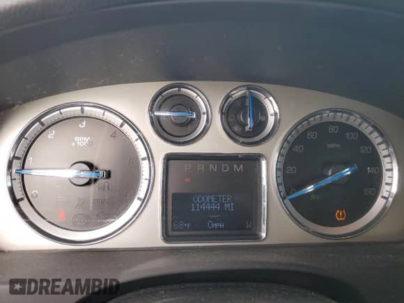 2013 Cadillac Escalade Premium с VIN 1GYS4CEF1DR128352, выставлен на аукционе Copart как лот 70278535 с пробегом 114 444 миль миль и Списание • Salvage title. История ставок и продаж доступна на DreamBid. Изображение 9.