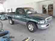2001 Dodge 1500 Work Special с VIN 1B7HC16XX1S299913, выставлен на аукционе IAAI как лот 42703080 с пробегом 316 214 миль миль и . История ставок и продаж доступна на DreamBid. Изображение 1.
