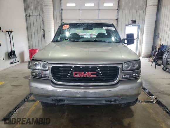 2000 GMC Sierra 1500 SLE with VIN 1GTEK19T2YZ291109, listed as a Copart auction lot 82026505 with 295,711 mi miles and Salvage title. Bid and sale history available at DreamBid. Image 5.