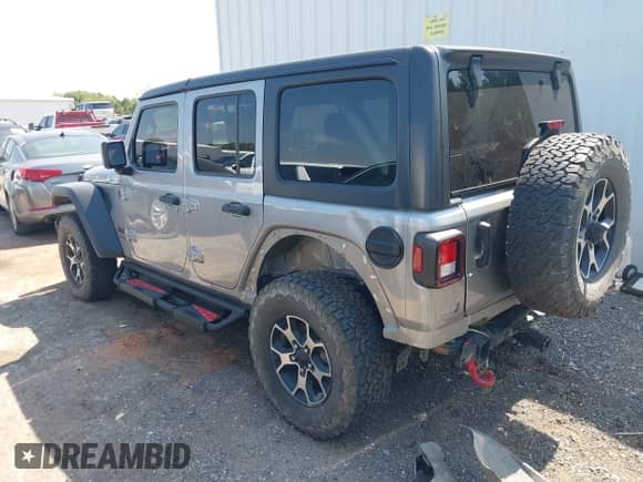 2021 Jeep Wrangler Unlimited Rubicon with VIN 1C4HJXFN0MW526692, listed as a IAAI auction lot 43147565 with 122,692 mi miles and . Bid and sale history available at DreamBid. Image 3.