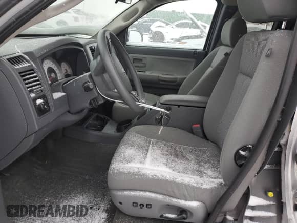 2007 Dodge Dakota SLT with VIN 1D7HW42K67S137763, listed as a Copart auction lot 44906855 with 109,735 mi miles and Salvage title. Bid and sale history available at DreamBid. Image 7.