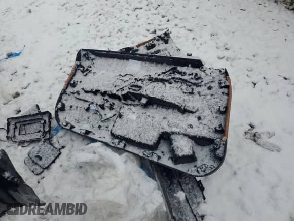 2025 BMW 4 Series M440i xDrive with VIN WBA83DA0XSCS92108, listed as a Copart auction lot 83969234 with 3,381 mi miles and Salvage title. Bid and sale history available at DreamBid. Image 12.