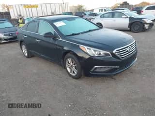 2015 Hyundai Sonata SE с VIN 5NPE24AF7FH218426, выставлен на аукционе IAAI как лот 43374173 с пробегом 127 036 миль миль и . История ставок и продаж доступна на DreamBid. Изображение 1.