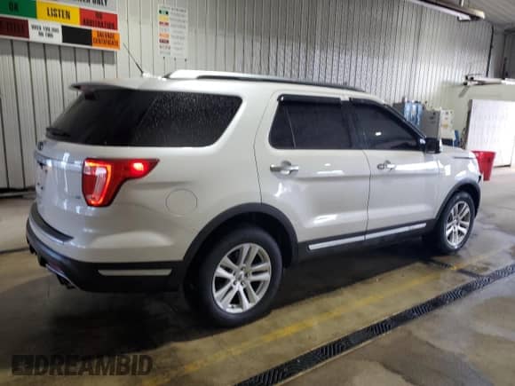 2019 Ford Explorer Platinum с VIN 1FM5K8HT4KGA74766, выставлен на аукционе Copart как лот 84027855 с пробегом 98 656 миль миль и Списание • Salvage title. История ставок и продаж доступна на DreamBid. Изображение 3.