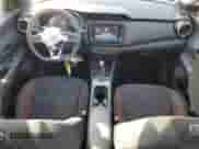 2024 Nissan Kicks SR z VIN 3N1CP5DV6RL537549, wystawiony jako Copart lot #68776775 z przebiegiem 12 054 mil mil oraz Szkoda całkowita • Salvage title. Historia ofert i sprzedaży dostępna na DreamBid. Obrazek 8.