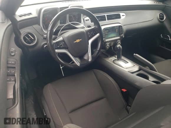 2014 Chevrolet Camaro LT z VIN 2G1FB3D37E9193392, wystawiony jako Copart lot #60400225 z przebiegiem 55 791 mil mil oraz Szkoda całkowita • Salvage title. Historia ofert i sprzedaży dostępna na DreamBid. Obrazek 8.