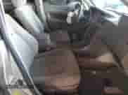 1998 Toyota Camry LE z VIN JT2BG28KXW0140225, wystawiony jako Copart lot #49845375 z przebiegiem 255 283 mil mil oraz Szkoda całkowita • Salvage title. Historia ofert i sprzedaży dostępna na DreamBid. Obrazek 7.