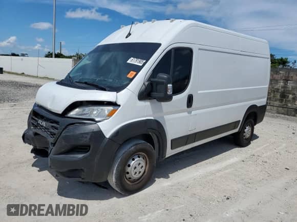 2023 Ram ProMaster Cargo z VIN 3C6LRVBG5PE577139, wystawiony jako Copart lot #70147895 z przebiegiem 53 021 mil mil oraz Nie do naprawy • Non repairable. Historia ofert i sprzedaży dostępna na DreamBid. Obrazek 1.
