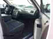 2009 Chevrolet Tahoe LS z VIN 1GNFC13079R155664, wystawiony jako IAAI lot #42327977 z przebiegiem 67 961 mil mil oraz . Historia ofert i sprzedaży dostępna na DreamBid. Obrazek 5.