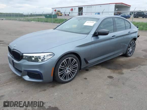 2019 BMW 5 Series 540i xDrive z VIN WBAJE7C52KWW00201, wystawiony jako IAAI lot #42275550 z przebiegiem 78 169 mil mil oraz . Historia ofert i sprzedaży dostępna na DreamBid. Obrazek 17.