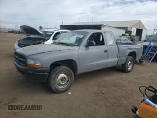 2001 Dodge Dakota with VIN 1B7GG22X21S182371, listed as a Copart auction lot 76330064 with 140,917 mi miles and Non repairable. Bid and sale history available at DreamBid. Image 1.