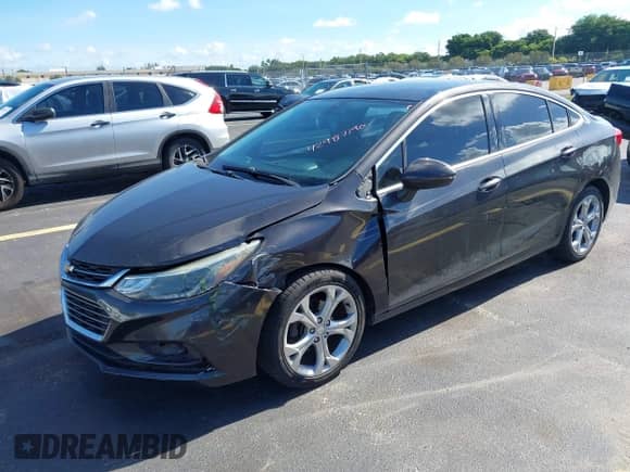 2017 Chevrolet Cruze Premier с VIN 1G1BF5SM4H7245979, выставлен на аукционе IAAI как лот 42987190 с пробегом 95 354 миль миль и . История ставок и продаж доступна на DreamBid. Изображение 17.