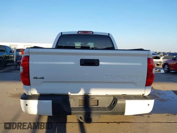 2019 Toyota Tundra SR5 с VIN 5TFAY5F11KX857951, выставлен на аукционе IAAI как лот 41149534 с пробегом 48 955 миль миль и . История ставок и продаж доступна на DreamBid. Изображение 16.