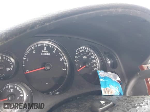 2010 GMC Sierra 1500 SLT with VIN 3GTRKWE35AG157530, listed as a IAAI auction lot 42200182 with Not provided miles and . Bid and sale history available at DreamBid. Image 7.