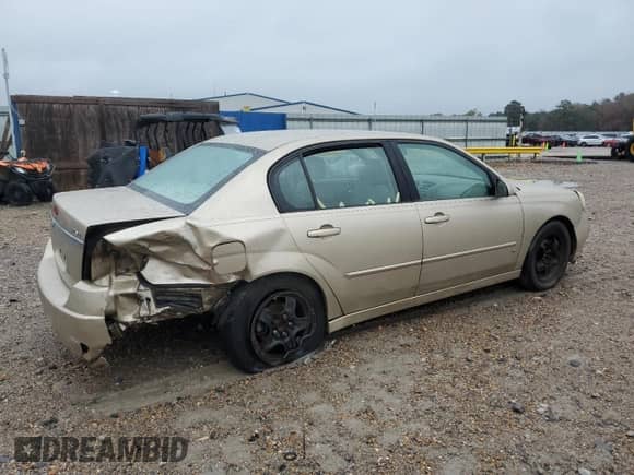 2008 Chevrolet Malibu Classic LT с VIN 1G1ZT58N28F129645, выставлен на аукционе Copart как лот 84082414 с пробегом 170 382 миль миль и Списание • Salvage title. История ставок и продаж доступна на DreamBid. Изображение 3.