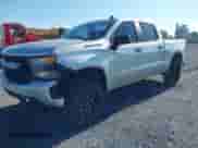 2020 Chevrolet Silverado 1500 Custom z VIN 3GCPWBEH7LG202518, wystawiony jako IAAI lot #43323804 z przebiegiem 144 041 mil mil oraz . Historia ofert i sprzedaży dostępna na DreamBid. Obrazek 22.