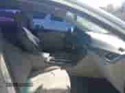 2015 Hyundai Sonata SE z VIN 5NPE24AF3FH224501, wystawiony jako IAAI lot #43385377 z przebiegiem 226 470 mil mil oraz . Historia ofert i sprzedaży dostępna na DreamBid. Obrazek 5.