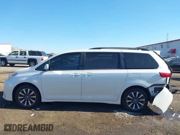 2019 Toyota Sienna Limited Premium z VIN 5TDDZ3DC9KS225532, wystawiony jako IAAI lot #43422558 z przebiegiem 117 889 mil mil oraz . Historia ofert i sprzedaży dostępna na DreamBid. Obrazek 14.