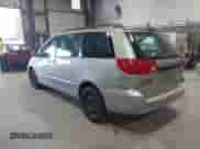 2009 Toyota Sienna CE с VIN 5TDZK23C39S242858, выставлен на аукционе IAAI как лот 43370463 с пробегом 191 572 миль миль и . История ставок и продаж доступна на DreamBid. Изображение 3.