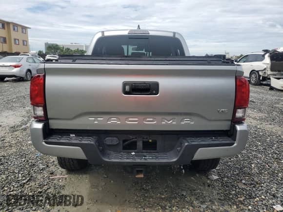2022 Toyota Tacoma SR5 с VIN 3TMAZ5CN3NM180481, выставлен на аукционе Copart как лот 81331005 с пробегом 31 323 миль миль и Списание • Salvage title. История ставок и продаж доступна на DreamBid. Изображение 6.