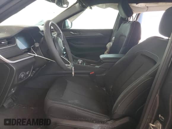 2024 Jeep Grand Cherokee Laredo with VIN 1C4RJHAG2RC260698, listed as a Copart auction lot 63910615 with 12,339 mi miles and Salvage title. Bid and sale history available at DreamBid. Image 7.