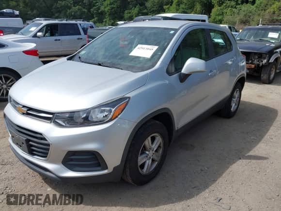 2018 Chevrolet Trax LS с VIN 3GNCJNSBXJL176233, выставлен на аукционе IAAI как лот 42913048 с пробегом 103 994 миль миль и . История ставок и продаж доступна на DreamBid. Изображение 2.