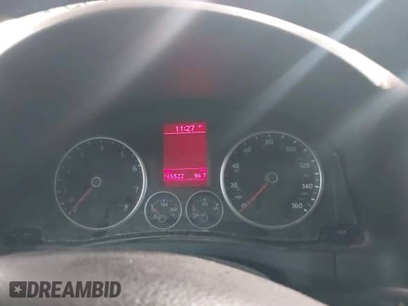 2009 Volkswagen Tiguan S с VIN WVGAV75N39W500663, выставлен на аукционе IAAI как лот 42705534 с пробегом 165 522 миль миль и . История ставок и продаж доступна на DreamBid. Изображение 15.