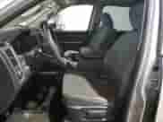 2016 Ram 1500 Tradesman z VIN 1C6RR7SM1GS198745, wystawiony jako Copart lot #64472385 z przebiegiem 211 903 mil mil oraz Szkoda całkowita • Salvage title. Historia ofert i sprzedaży dostępna na DreamBid. Obrazek 7.