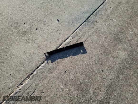 2024 Hyundai Santa Fe SEL с VIN 5NMP24GL0RH008077, выставлен на аукционе Copart как лот 77400834 с пробегом 7 053 миль миль и Списание • Salvage title. История ставок и продаж доступна на DreamBid. Изображение 15.