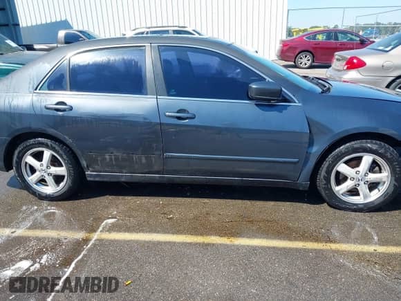 2004 Honda Accord EX with VIN 1HGCM56624A064133, listed as a IAAI auction lot 43131118 with 248,625 mi miles and . Bid and sale history available at DreamBid. Image 12.