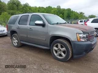 2012 Chevrolet Tahoe LT с VIN 1GNSKBE05CR215985, выставлен на аукционе IAAI как лот 42357617 с пробегом 201 363 миль миль и . История ставок и продаж доступна на DreamBid. Изображение 1.