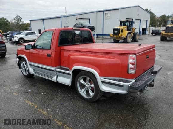 1997 Chevrolet Silverado 1500 with VIN 1GCEC14R8VZ235406, listed as a Copart auction lot 43017885 with 238,279 mi miles and Salvage title. Bid and sale history available at DreamBid. Image 2.