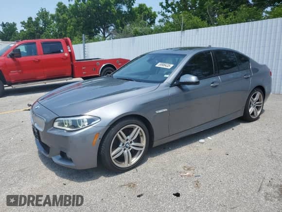 2014 BMW 5 Series 550i xDrive с VIN WBAKP9C51EDZ34830, выставлен на аукционе Copart как лот 59906435 с пробегом 123 709 миль миль и Списание • Salvage title. История ставок и продаж доступна на DreamBid. Изображение 1.