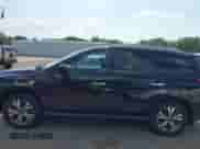 2017 Nissan Pathfinder SL с VIN 5N1DR2MM3HC621545, выставлен на аукционе IAAI как лот 42547073 с пробегом 106 743 миль миль и . История ставок и продаж доступна на DreamBid. Изображение 15.