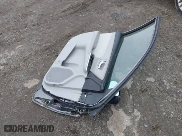 2017 Toyota Camry Hybrid LE с VIN 4T1BD1FKXHU226638, выставлен на аукционе IAAI как лот 42512243 с пробегом 31 175 миль миль и . История ставок и продаж доступна на DreamBid. Изображение 11.