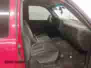 2003 GMC Sierra 1500 SLT z VIN 1GTEK19T63E280453, wystawiony jako IAAI lot #42565954 z przebiegiem 267 969 mil mil oraz . Historia ofert i sprzedaży dostępna na DreamBid. Obrazek 5.