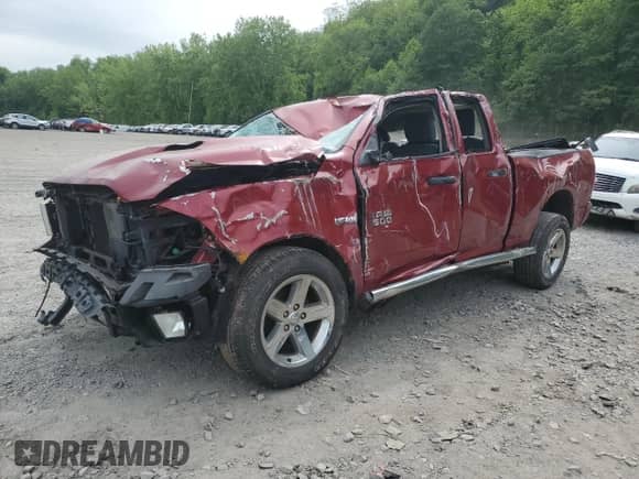 2014 Ram 1500 Express z VIN 1C6RR7FTXES186186, wystawiony jako Copart lot #58702185 z przebiegiem Nie podano mil oraz Szkoda całkowita • Salvage title. Historia ofert i sprzedaży dostępna na DreamBid. Obrazek 1.