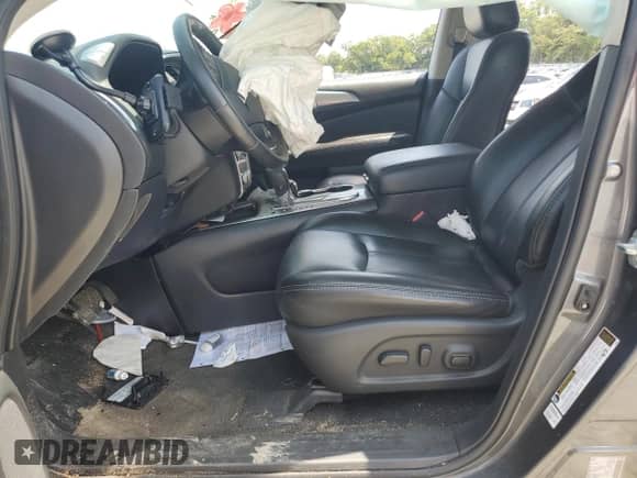 2019 Nissan Pathfinder S with VIN 5N1DR2MN2KC605000, listed as a Copart auction lot 70274755 with Not provided miles and Salvage title. Bid and sale history available at DreamBid. Image 7.