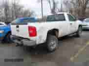 2011 Chevrolet Silverado 2500HD Work Truck z VIN 1GC0KVCG4BF195844, wystawiony jako IAAI lot #41510415 z przebiegiem 52 040 mil mil oraz . Historia ofert i sprzedaży dostępna na DreamBid. Obrazek 4.