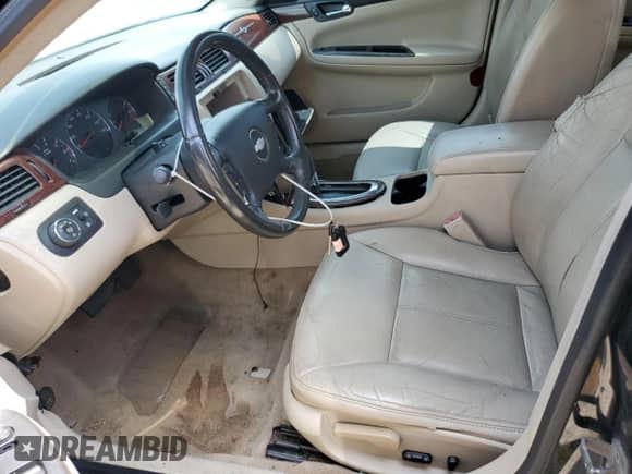 2009 Chevrolet Impala LTZ с VIN 2G1WU57M891134740, выставлен на аукционе Copart как лот 67183765 с пробегом 247 473 миль миль и На запчасти • Non repairable. История ставок и продаж доступна на DreamBid. Изображение 7.
