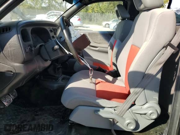 1997 Dodge Dakota с VIN 1B7FL26Y2VS285788, выставлен на аукционе Copart как лот 74311454 с пробегом 151 811 миль миль и На запчасти • Non repairable. История ставок и продаж доступна на DreamBid. Изображение 7.