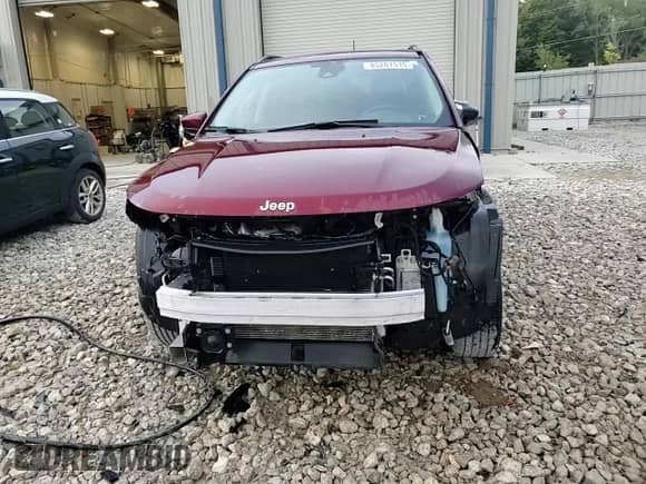 2020 Jeep Compass Latitude z VIN 3C4NJDBB1LT240917, wystawiony jako Copart lot #85281515 z przebiegiem 73 386 mil mil oraz Szkoda całkowita • Salvage title. Historia ofert i sprzedaży dostępna na DreamBid. Obrazek 14.