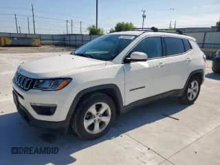 2019 Jeep Compass Altitude with VIN 3C4NJCBB8KT615954, listed as a Copart auction lot 61092495 with 222,398 mi miles and Salvage title. Bid and sale history available at DreamBid. Image 1.